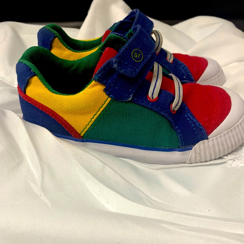 Múltiple color, stride rite. Toddler